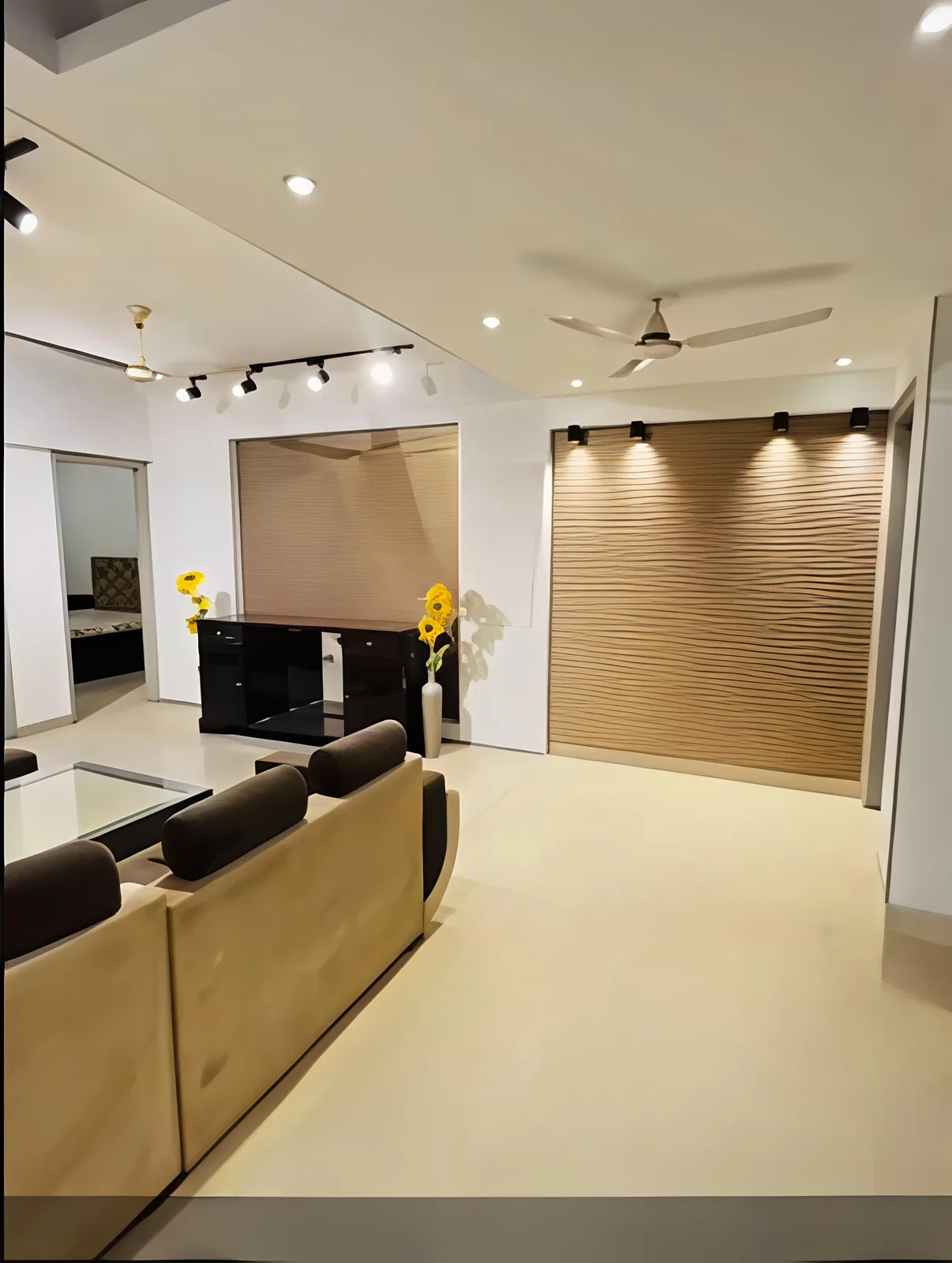 L-17A/5 First Floor, DLF Phase-2 photo 10