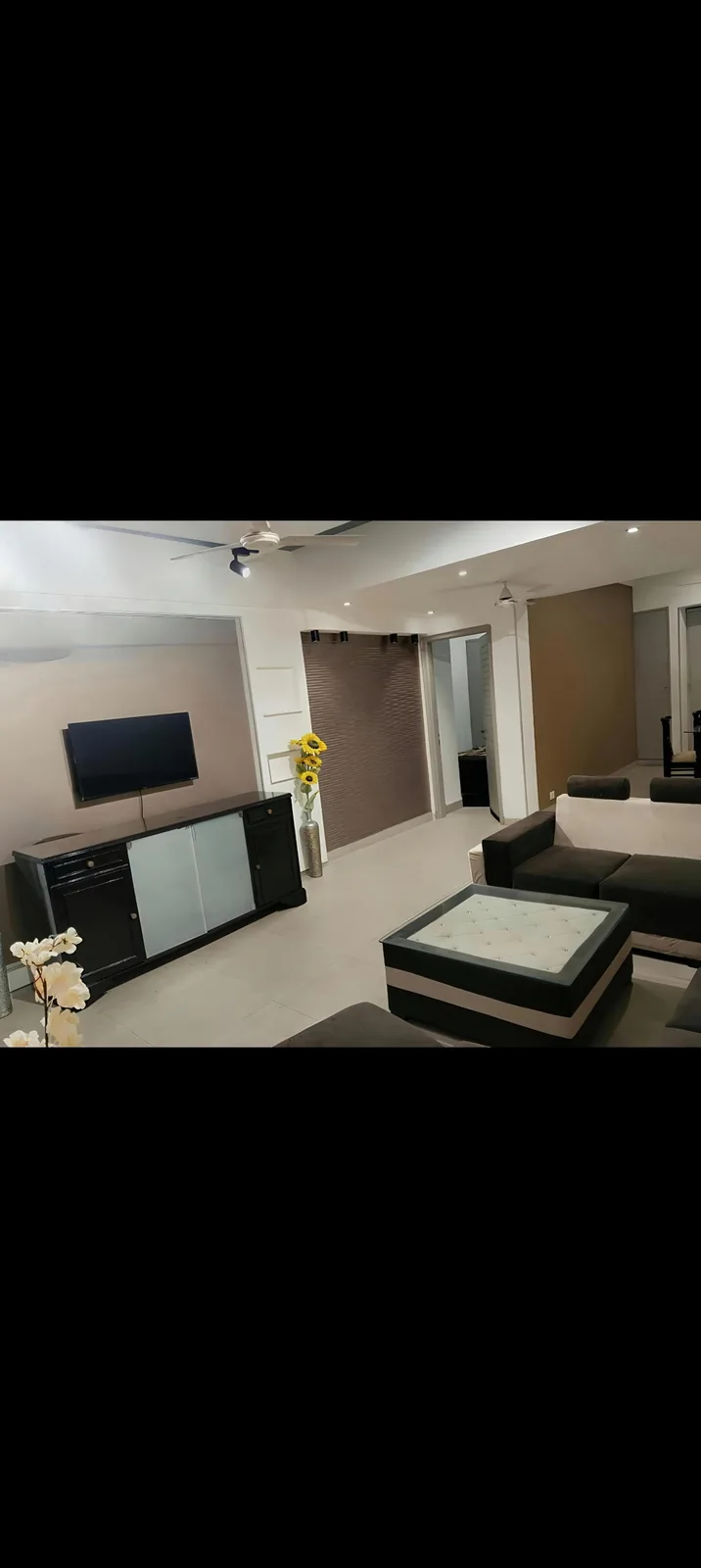 L-17A/5 First Floor, DLF Phase-2 photo 24