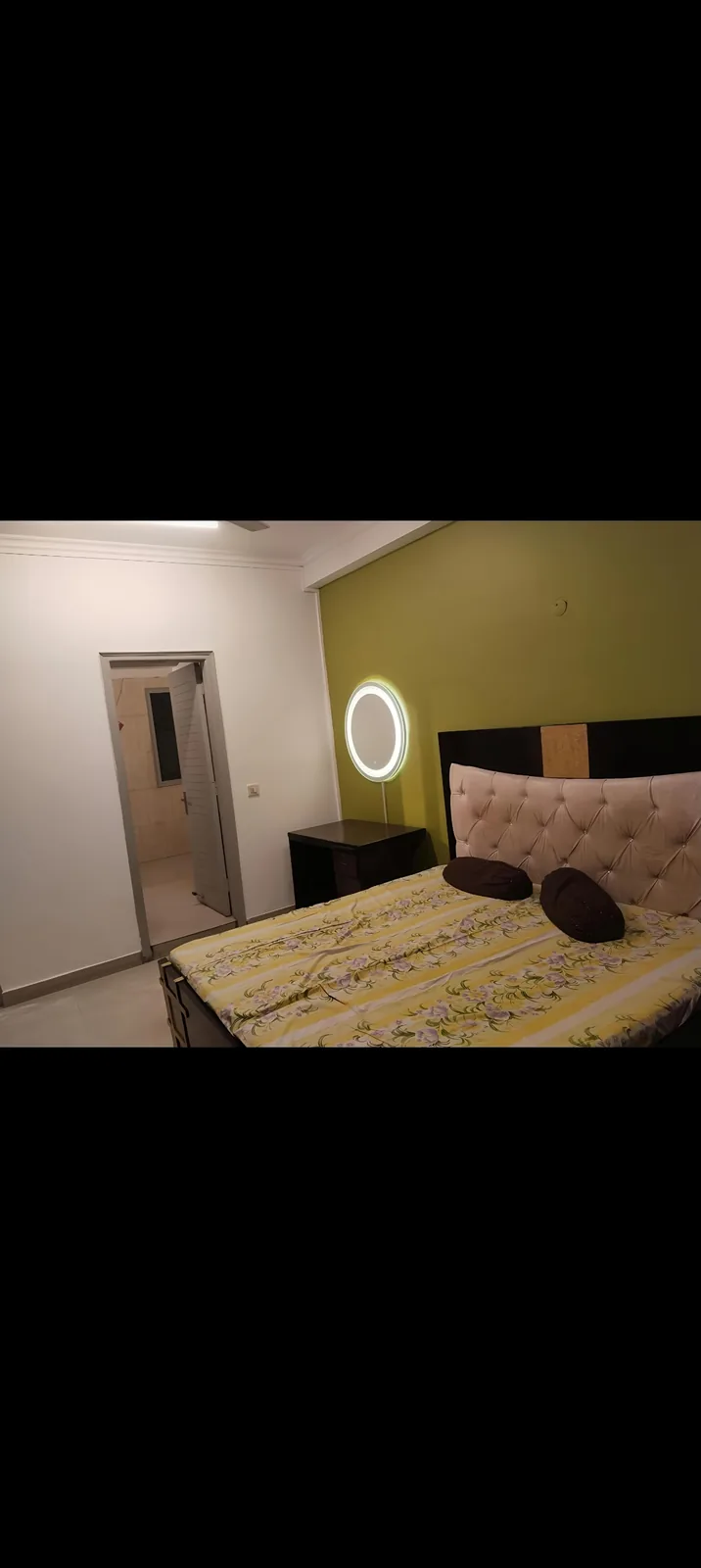 L-17A/5 First Floor, DLF Phase-2 photo 27