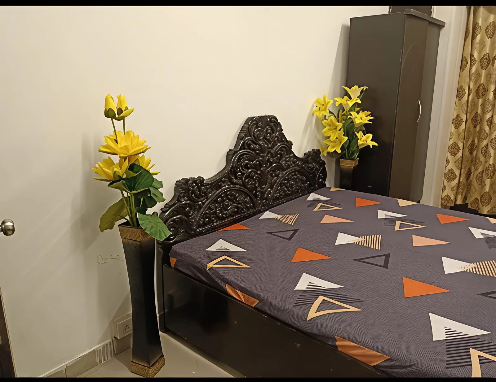 L-17A/5 Second Floor, DLF Phase-2