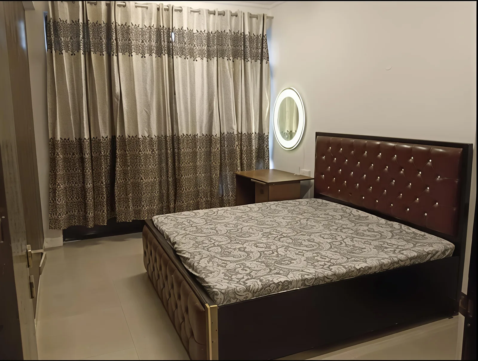 L-17A/5 Second Floor, DLF Phase-2 photo 13