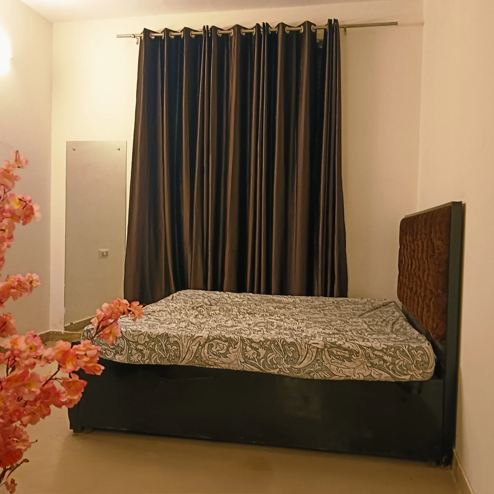 L-17A/5 Third Floor, DLF Phase-2 photo 10