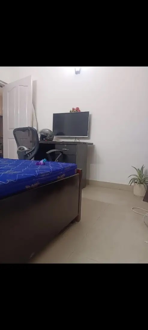 D-1802, Sector 107 verified property photo 5