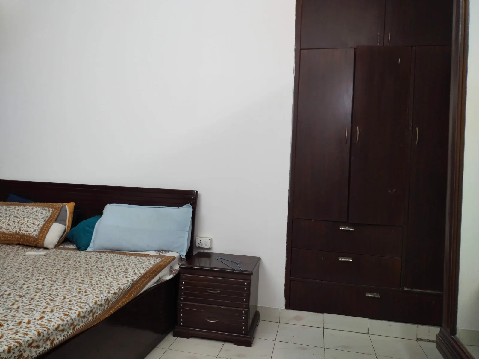 Sushant Estate 1703 verified property photo 4